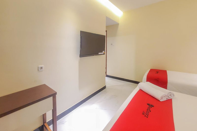 RedDoorz Plus @ UNO Jalan Merak Samarinda, Samarinda, Indonesia