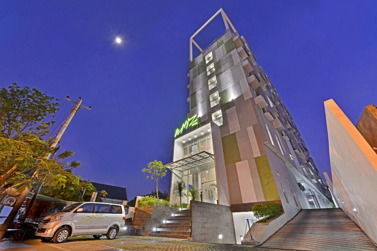 Whiz Hotel Pemuda Semarang, Indonesia