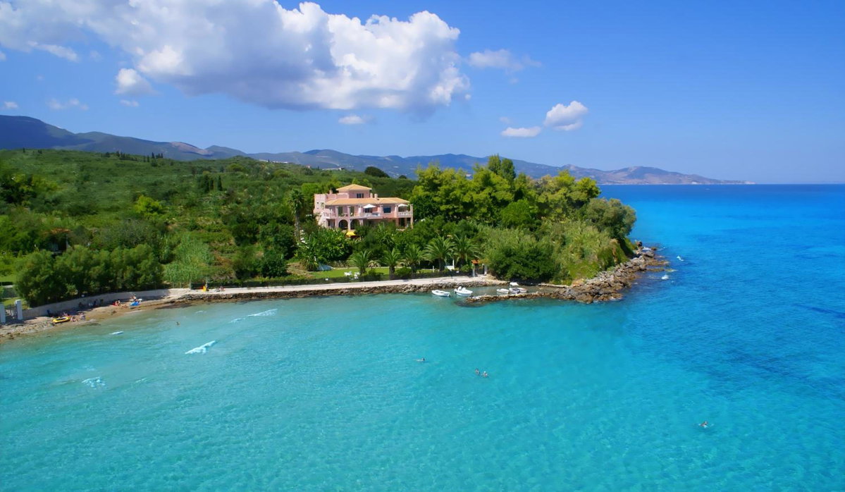 Hotel · Calypso Suites & Villas, Amoudi