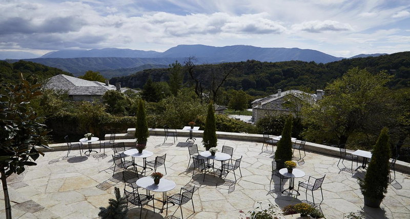 MounTrace Suites & SPA, Monodendri, Greece