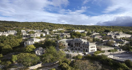 MounTrace Suites & SPA, Monodendri, Greece
