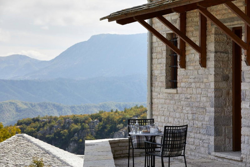 MounTrace Suites & SPA, Monodendri, Greece
