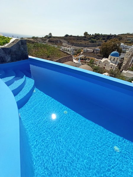 Amphitrite Suites Santorini, Vóthon, Greece