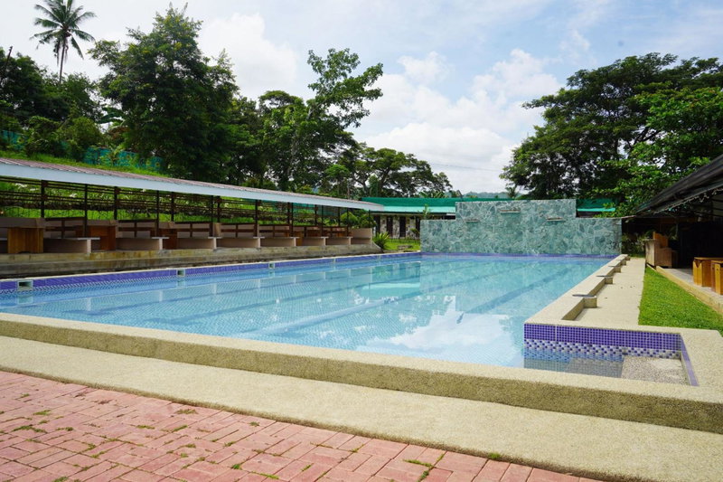 Hidden Valley Organic Farm Resort, Pinamunganjan, Philippines