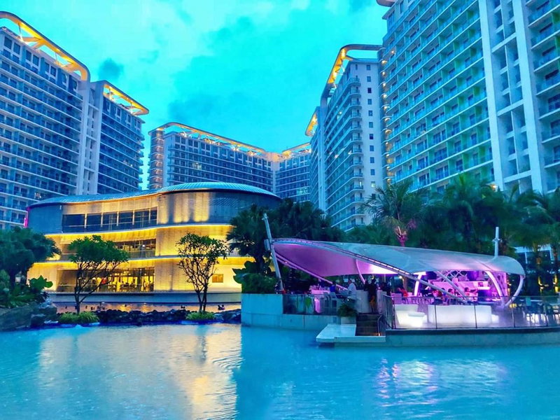 AZURE C4 BEACHPOOL balcony wifi MULTIPLE UNITS, Manila, Philippines