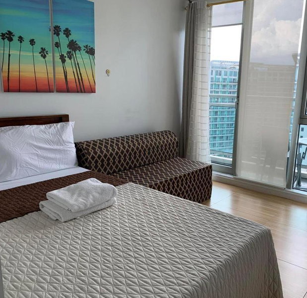 AZURE C4 BEACHPOOL balcony wifi MULTIPLE UNITS, Manila, Philippines