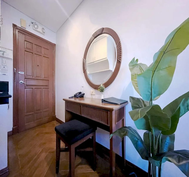 Townhouse OAK Metro Manila Near Osmena Highway PNR Pasay formerly Avitel Hotel, Makati, Philippines