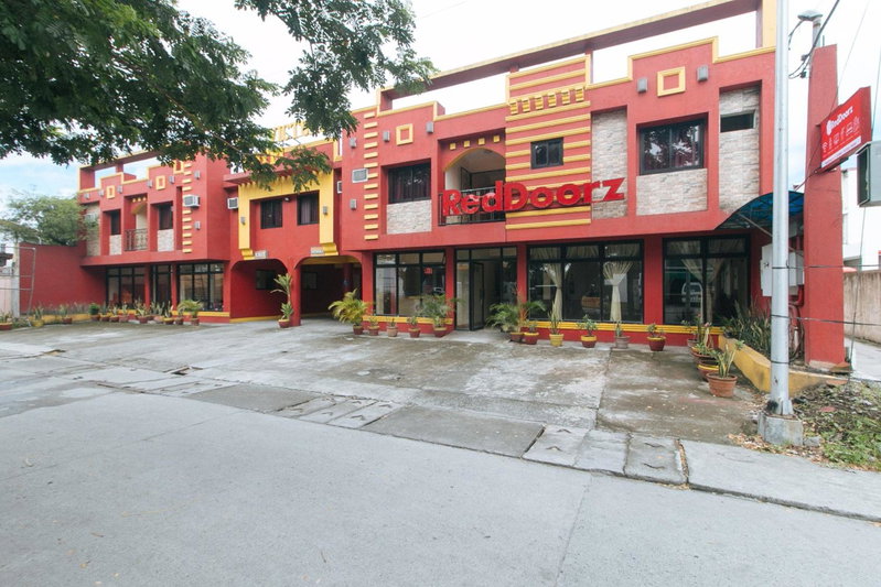 RedDoorz @ Golden Victory Hotel Mabalacat Pampanga, Mabalacat, Philippines