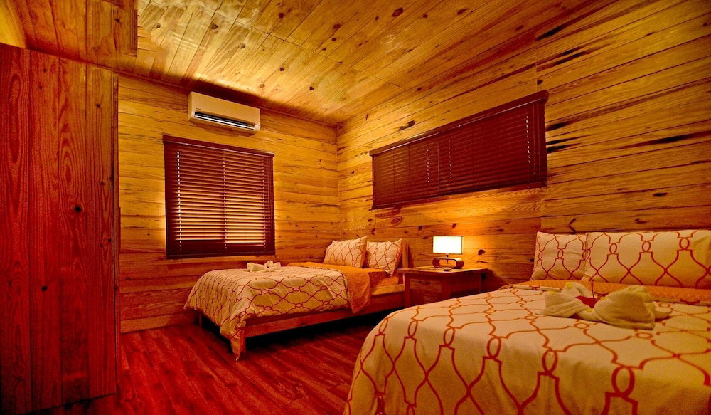 Hotel · Cebu Safari and Adventure Park, Carmen