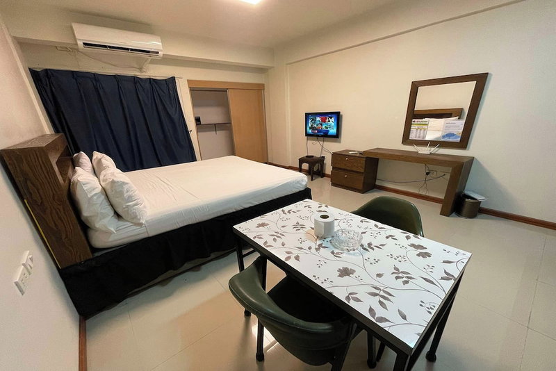 Aimor Condotel, Angeles City, Philippines