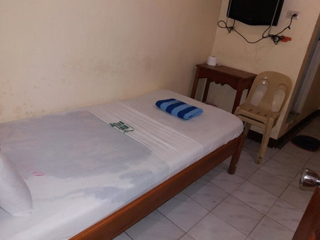 Bee Hub Pension, Surigao, Philippines
