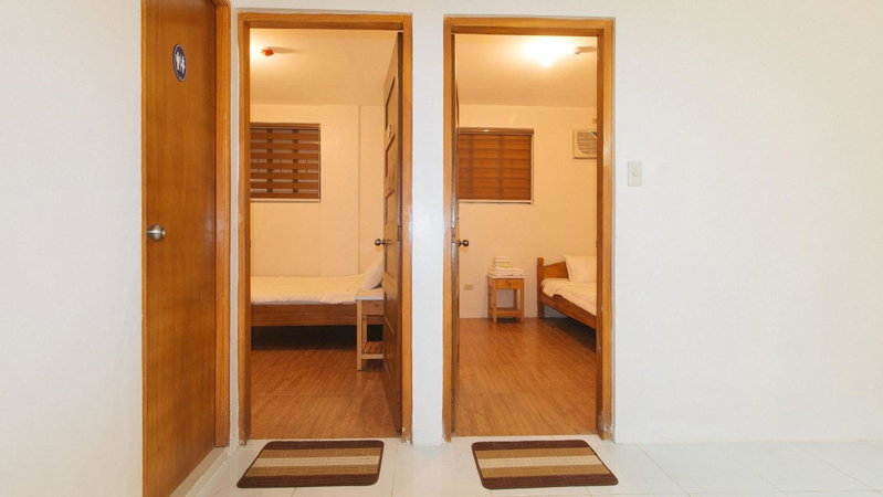 RedDoorz @ Alquiza Residences Paranaque, Manila, Philippines