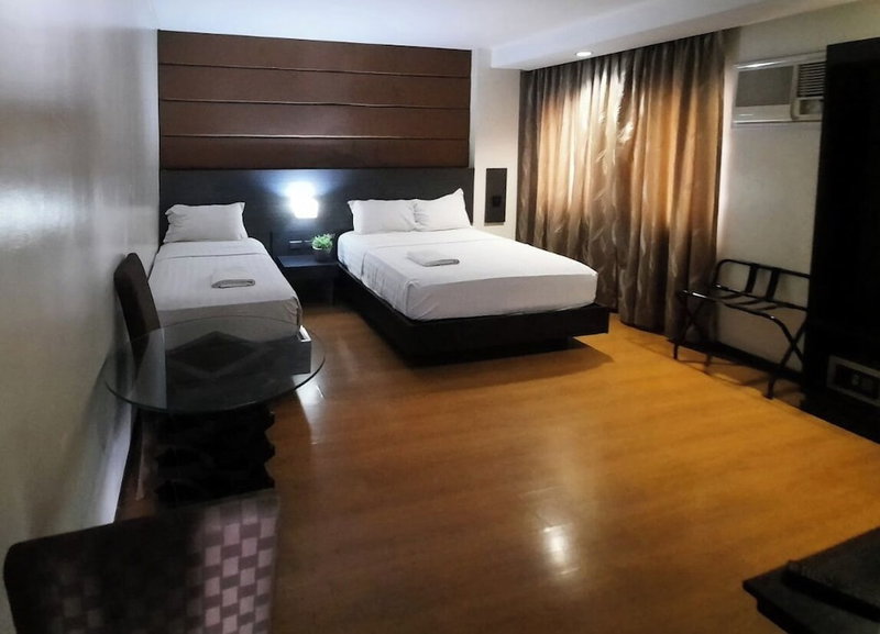 Lorenzzo Suites Hotel, Makati, Philippines