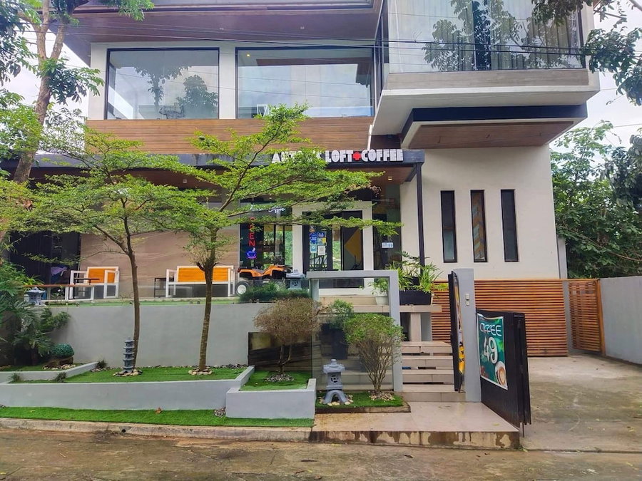 Anton's Loft Designer Resort Pansol, Calamba, Philippines