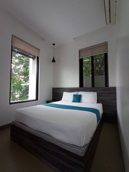 Anton's Loft Designer Resort Pansol, Calamba, Philippines