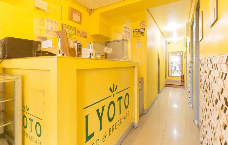 RedDoorz at LYOTO Bed and Breakfast near NAIA Terminal, Manila, Philippines