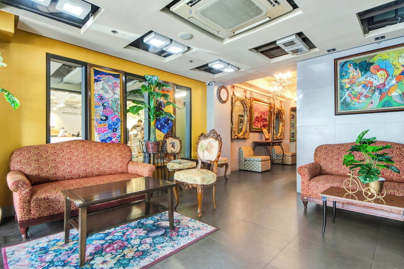 CEO Flats, Makati, Philippines