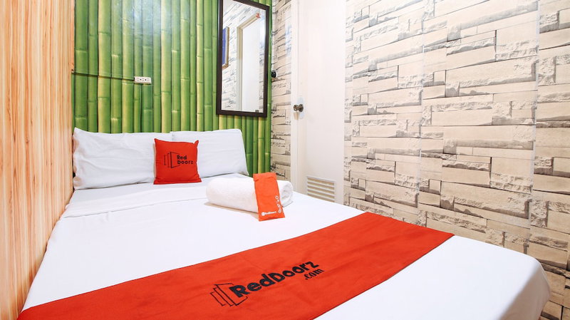 RedDoorz near OWWA Pasay, Pasay, Philippines