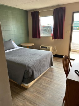 Cedar Inn, Lloydminster, Canada