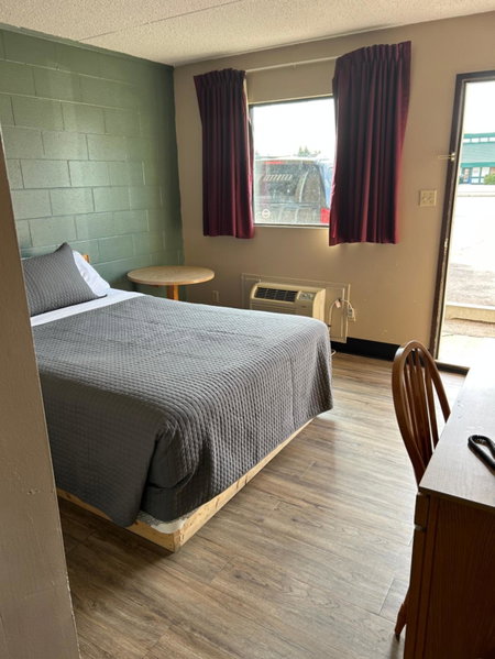 Cedar Inn, Lloydminster, Canada