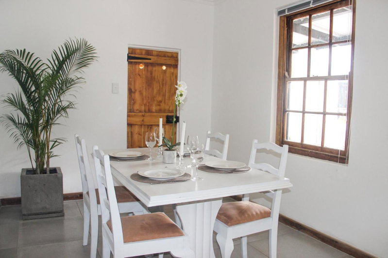 Langbaai Beach Cottage, Hermanus, South Africa