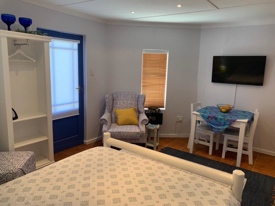 Bungalow by the sea near Cape Town, Kleinmond, South Africa