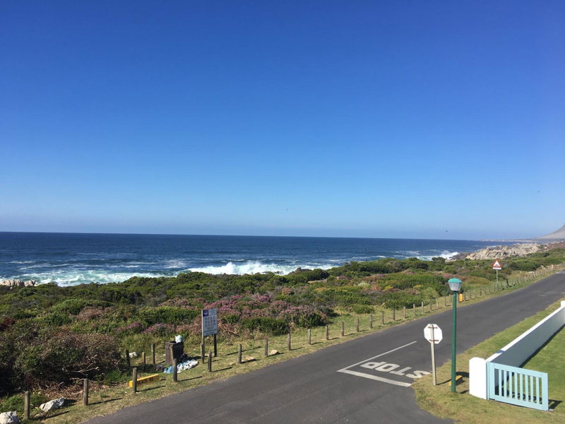 Bungalow by the sea near Cape Town, Kleinmond, South Africa