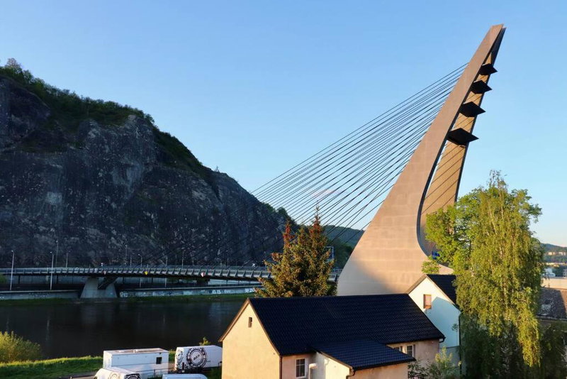 Modern APT with river view near city center&train, Ústí nad Labem, Czechia