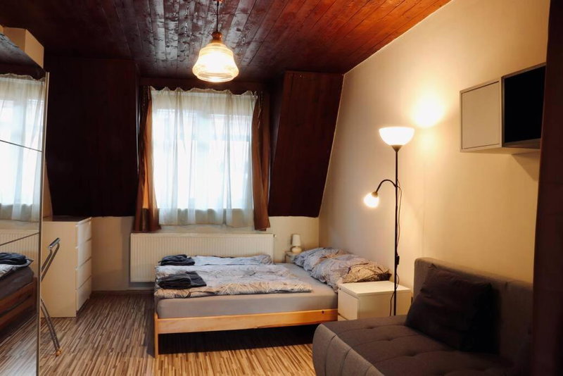 Modern APT with river view near city center&train, Ústí nad Labem, Czechia