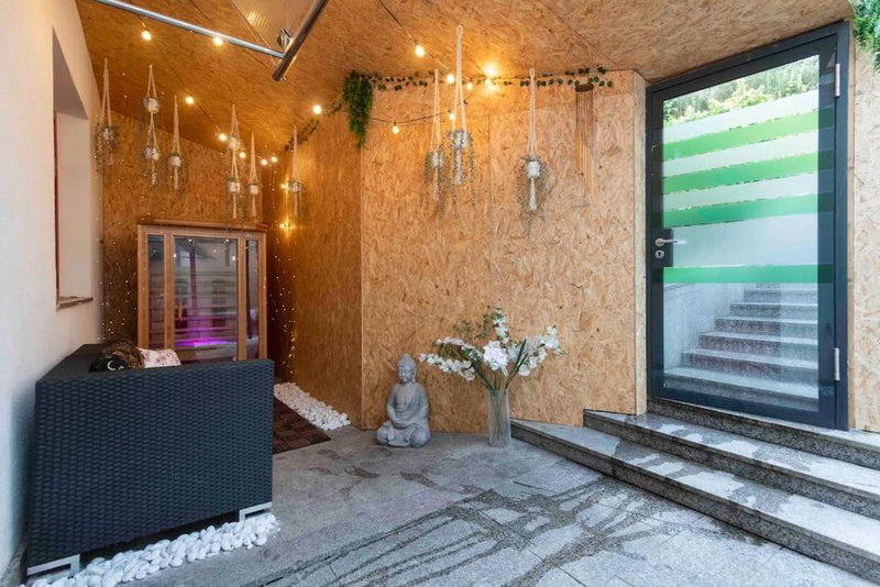 Miami Lovely romantic Garden apartment with whirlpool, Prague, Czechia