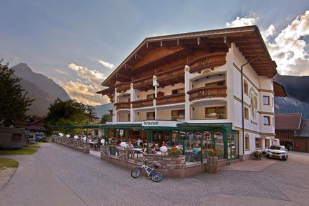 Landhotel Denggerhof, Mayrhofen, Austria