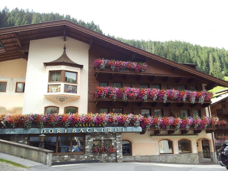 Gästehaus Dorfbäckerei, Tux, Austria