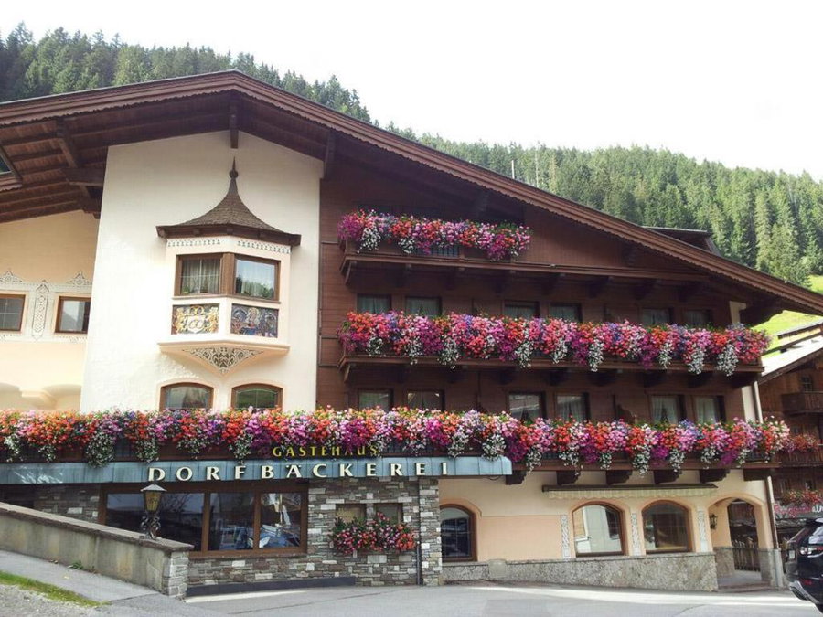 Gästehaus Dorfbäckerei, Tux, Austria