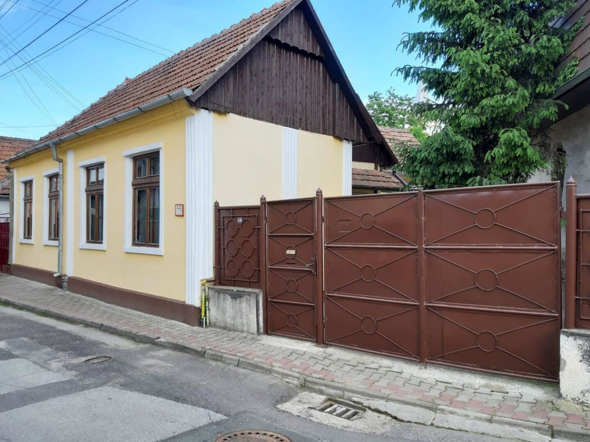 La Pablito, Romania