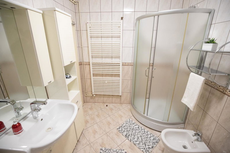 Apartman EXCELLENT - Kuća za odmor u Županji -natkriveno parkirno mjesto, Županja, Croatia