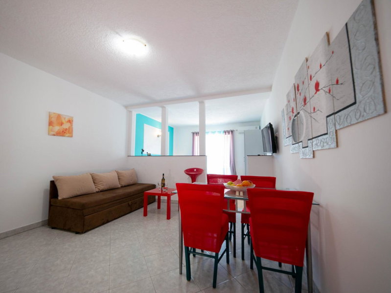 Cozy apartment with breakfast on request 1, Pula, Croatia
