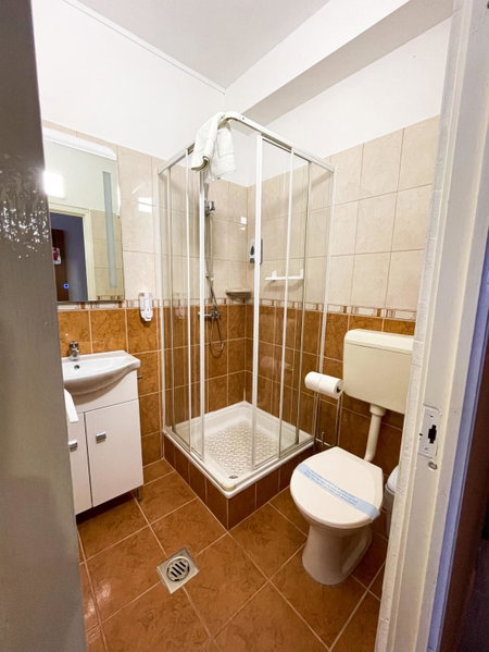Öreg-tó Hotel és Rendezvénytér, Tata, Hungary