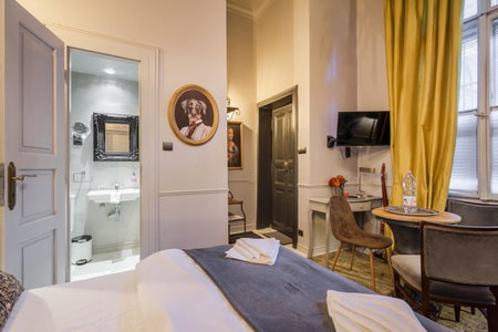 BpR R20 Studio Home with A/C, Budapest, Hungary