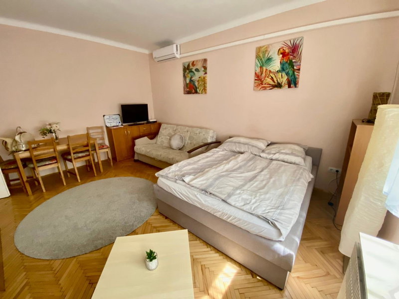 Révay Apartment, Szeged, Hungary