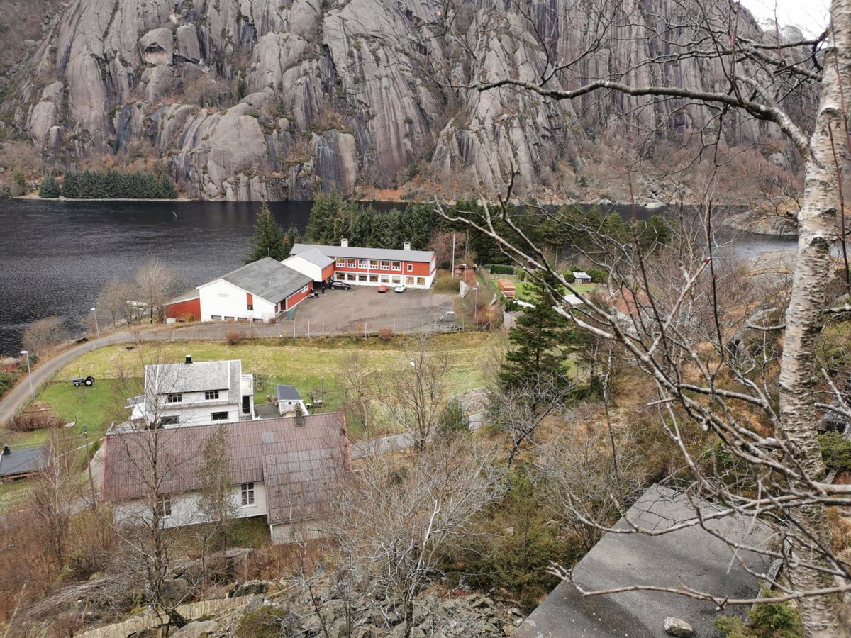Brufjell Hostel & Parking, Norway