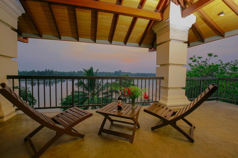 Diya Dahara Lake Resort, Tissamaharama, Sri Lanka
