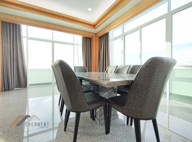 Bay Resort Penthouse by Evernent, Miri, Malaysia