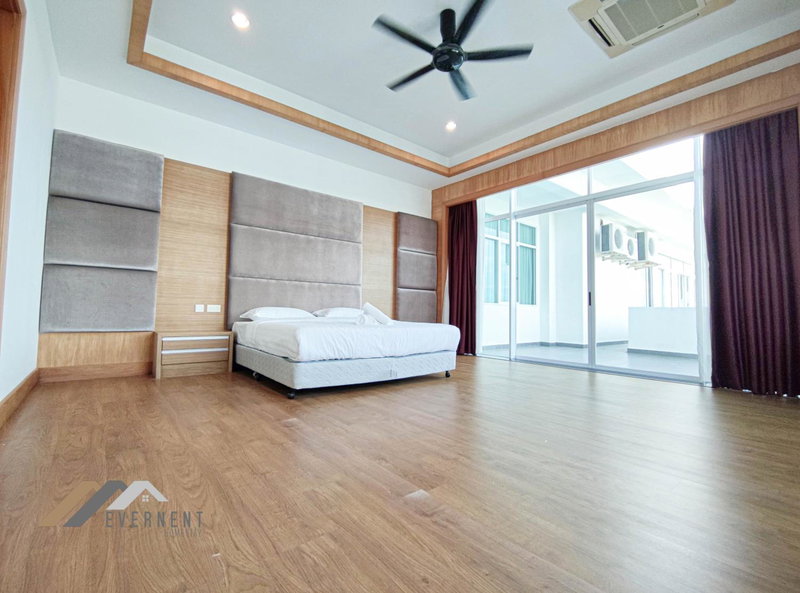 Bay Resort Penthouse by Evernent, Miri, Malaysia