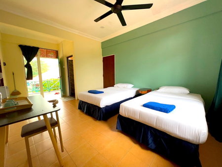 papaya resort, Kampung Tekek, Malaysia