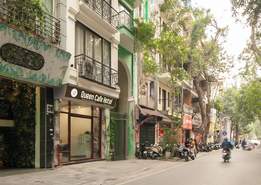 Queen Cafe Hotel, Hanoi, Vietnam