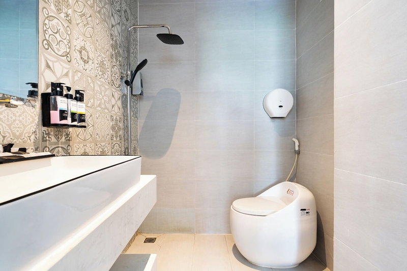 Nicecy Hotel - 218 Le Thanh Ton Street, Ho Chi Minh City, Vietnam