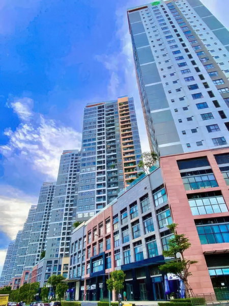 The Sun Avenue - Lalaland & Chill Sky Pool, Ho Chi Minh City, Vietnam