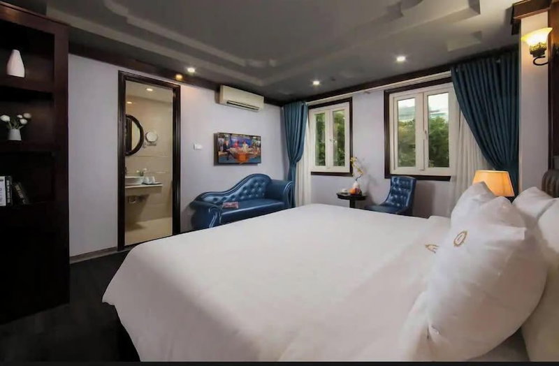 Azen Lakeside Hotel & Travel, Hanoi, Vietnam