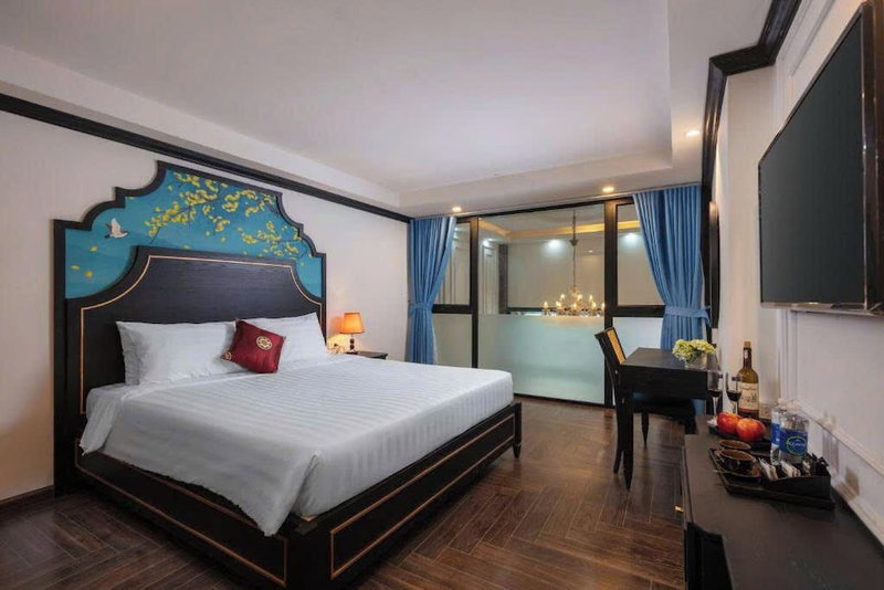 Azen Lakeside Hotel & Travel, Hanoi, Vietnam