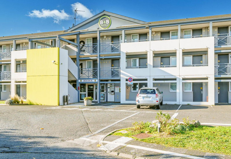 Spacious Central Retro Apartment - Free Parking, Joue-les-Tours, France